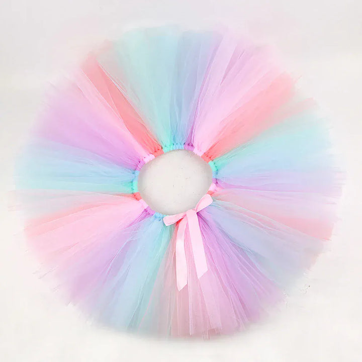 Costume de licorne féerique pour enfant fille avec diadème, ailes arc-en-ciel et tutu, parfait pour Halloween ou fête.