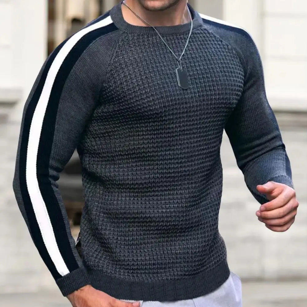 Haut pull homme Damon moderne, manches colorées, style casual. Idéal pour un vêtement masculin confortable.