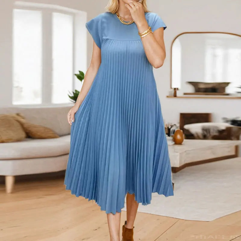 Robe Tamara élégante plissée, maxi dress femme. Idéale pour tenues de soirée ou décontractées. Mode printemps-été.