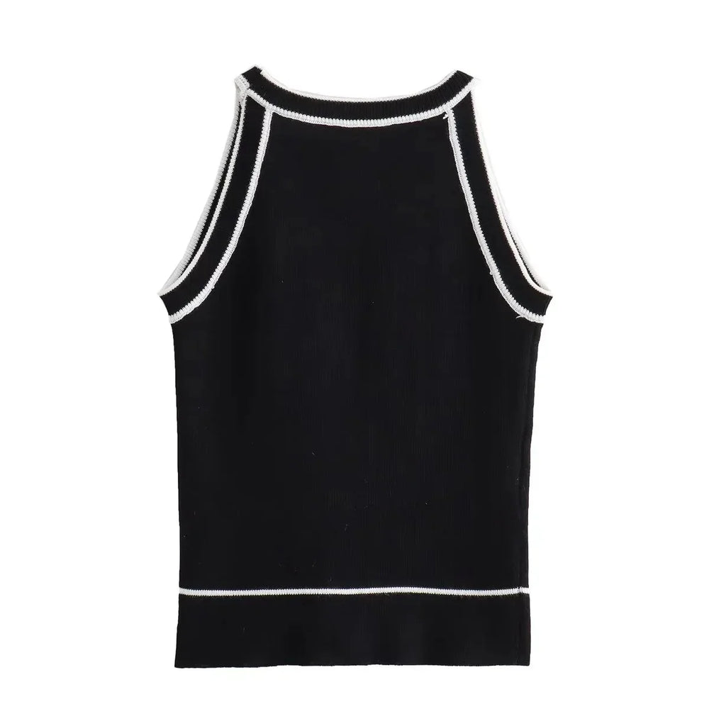 Top femme noir ajusté et chic, modèle Florie, polyvalent pour toute occasion, un basique élégant.