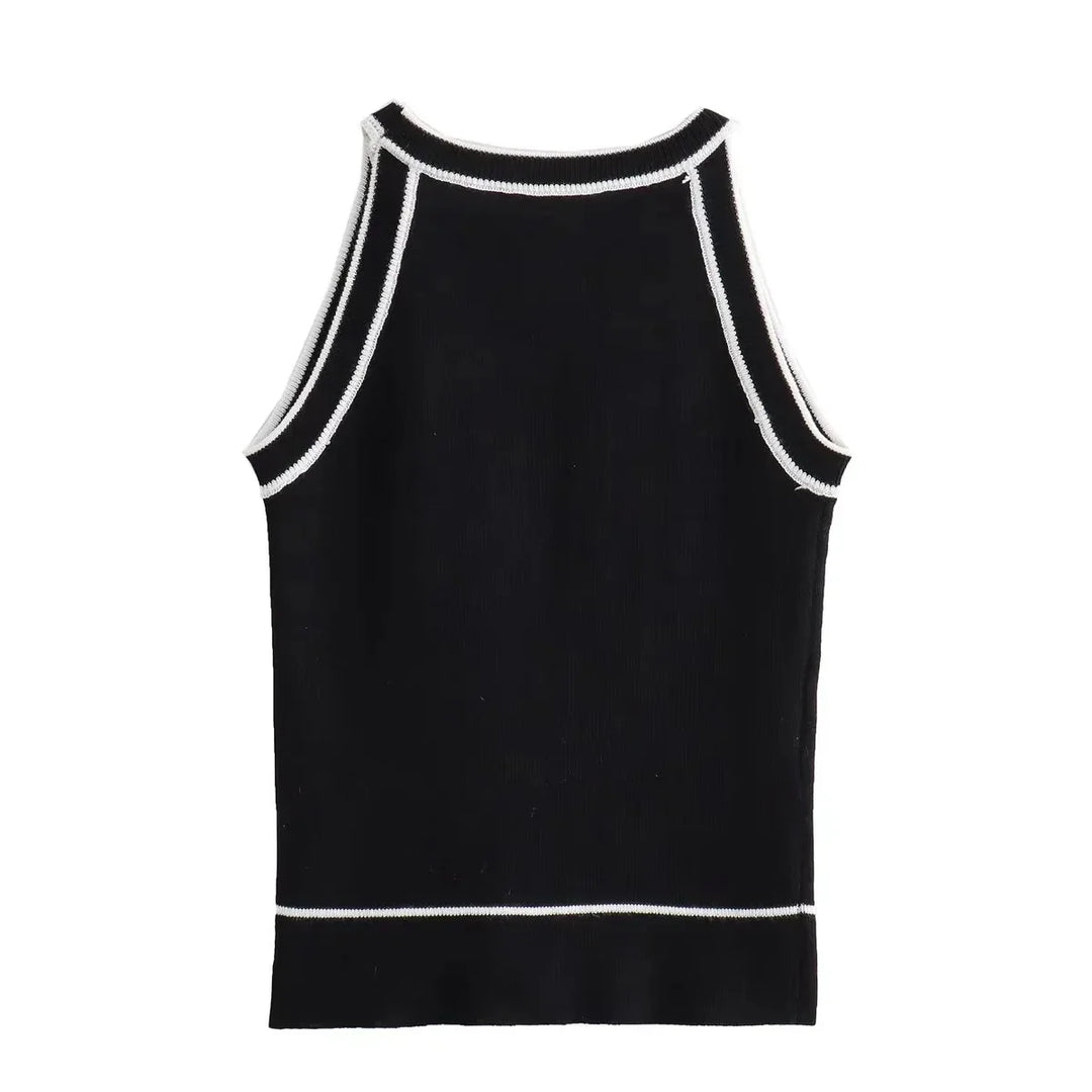 Top femme noir ajusté et chic, modèle Florie, polyvalent pour toute occasion, un basique élégant.