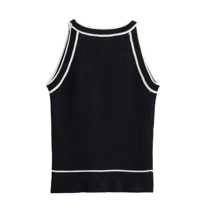 Top femme noir ajusté et chic, modèle Florie, polyvalent pour toute occasion, un basique élégant.