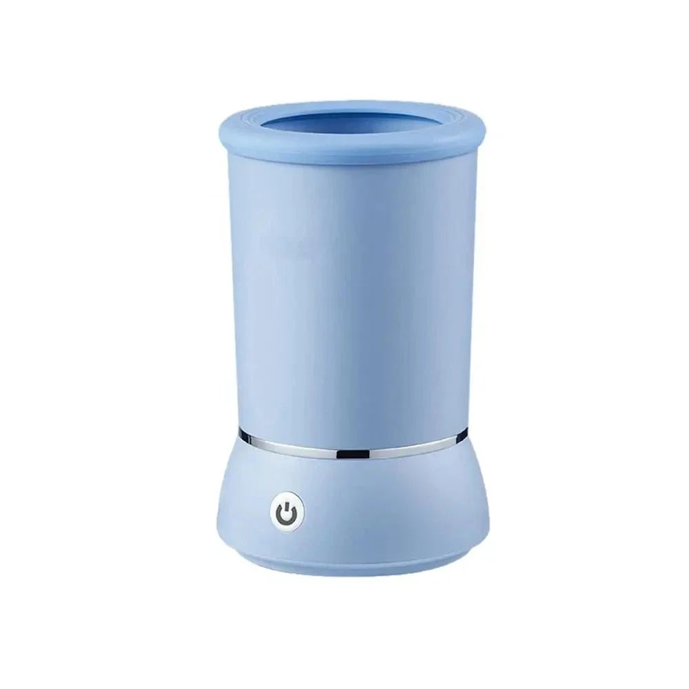 Nettoyeur de pattes portable pour chien, idéal pour l'hygiène des animaux après les promenades boueuses.