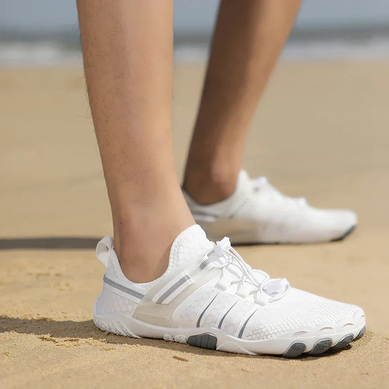 Chaussures aquatiques unisexes tout-terrain, idéales pour plage, sports nautiques, natation et confort estival.