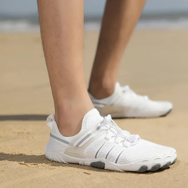 Chaussures aquatiques unisexes tout-terrain, idéales pour plage, sports nautiques, natation et confort estival.