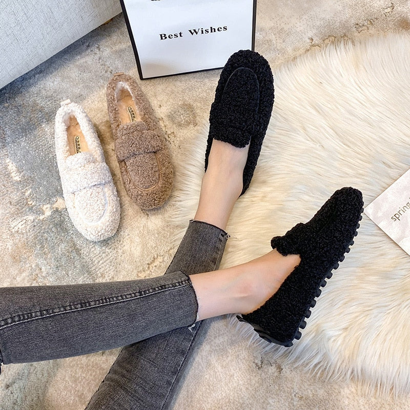 Paire de mocassins Journi femme avec semelle antidérapante, confort et sécurité pour hiver/automne.