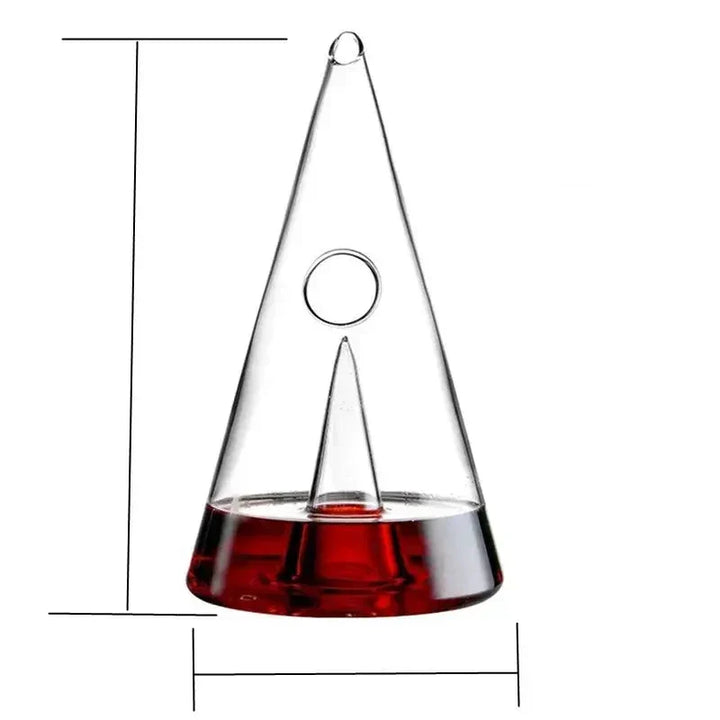 Carafe à vin en verre soufflé, forme pyramide unique, décanteur et aérateur rapide fonctionnel.