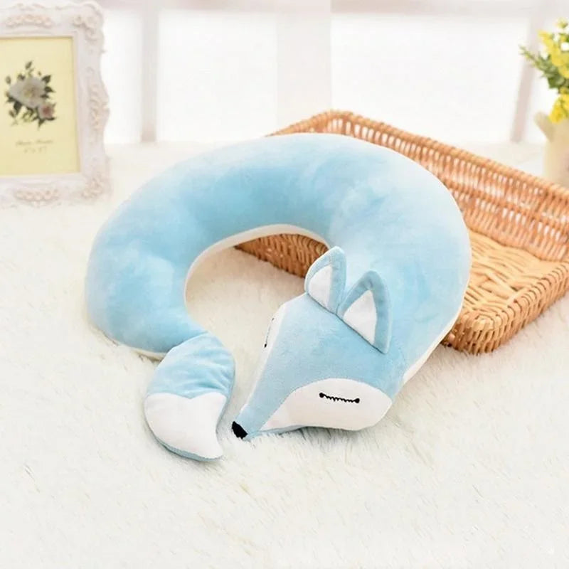 Joli coussin de cou renard, cadeau idéal pour voyager confortablement. Ergonomique pour enfants et adultes.