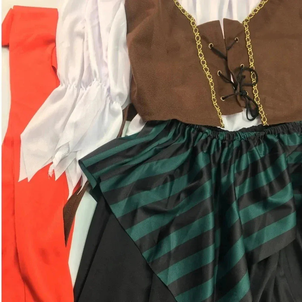 Costume pirate détaillé homme/femme, parfait pour une fête déguisée, cosplay ou carnaval.