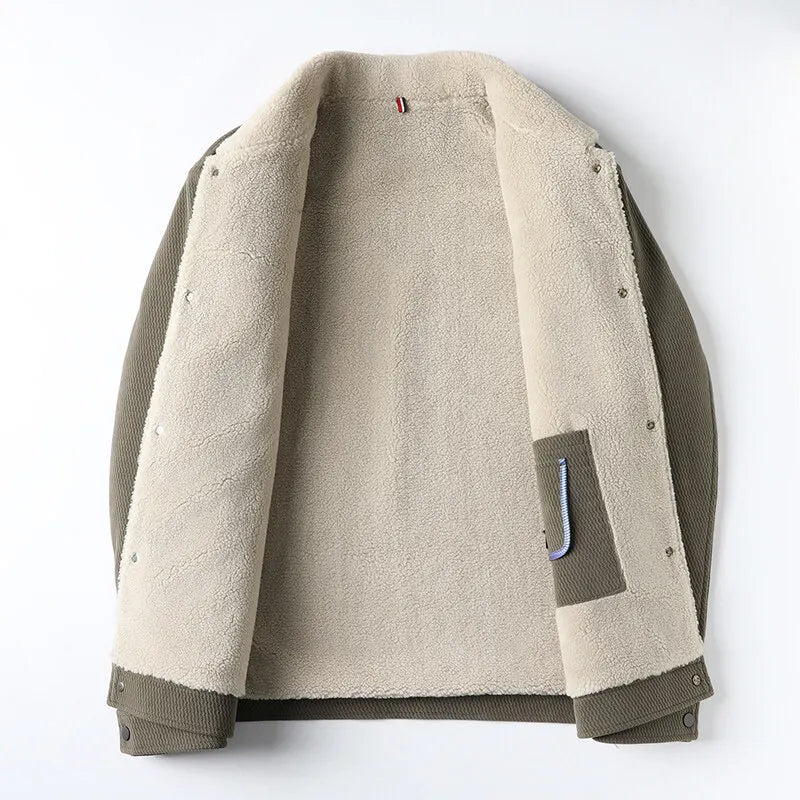 Veste chaude homme, idéale pour automne-hiver. Style urbain avec boutons, poches et coupe droite élégante.