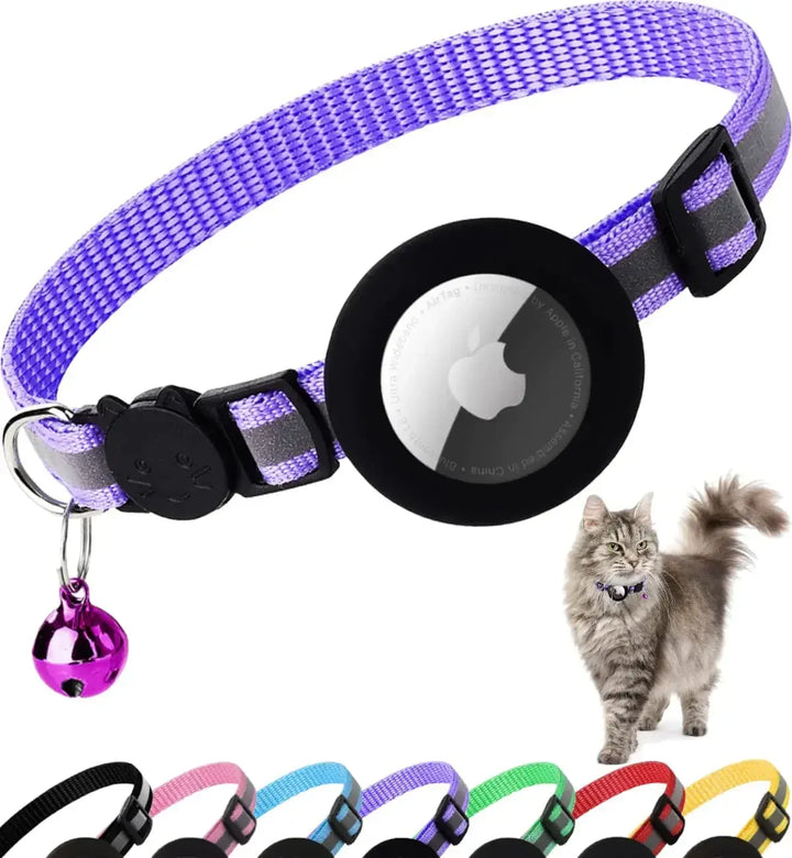 Collier pour chat avec support traceur, sécurité et visibilité renforcées grâce au revêtement réfléchissant.