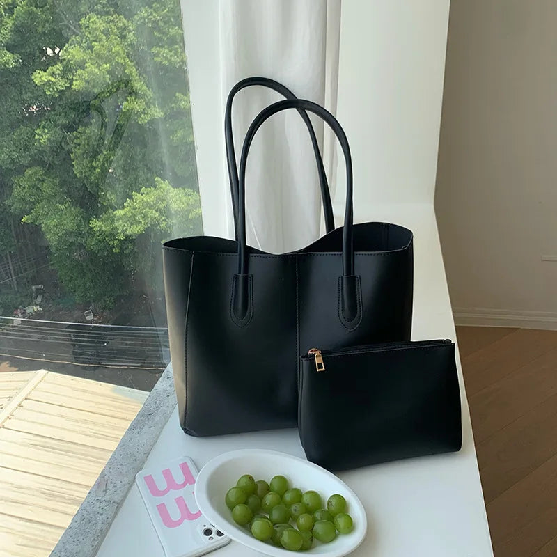 Sac à main cabas femme marron, style épaule, avec un design élégant pour toutes les occasions du quotidien.