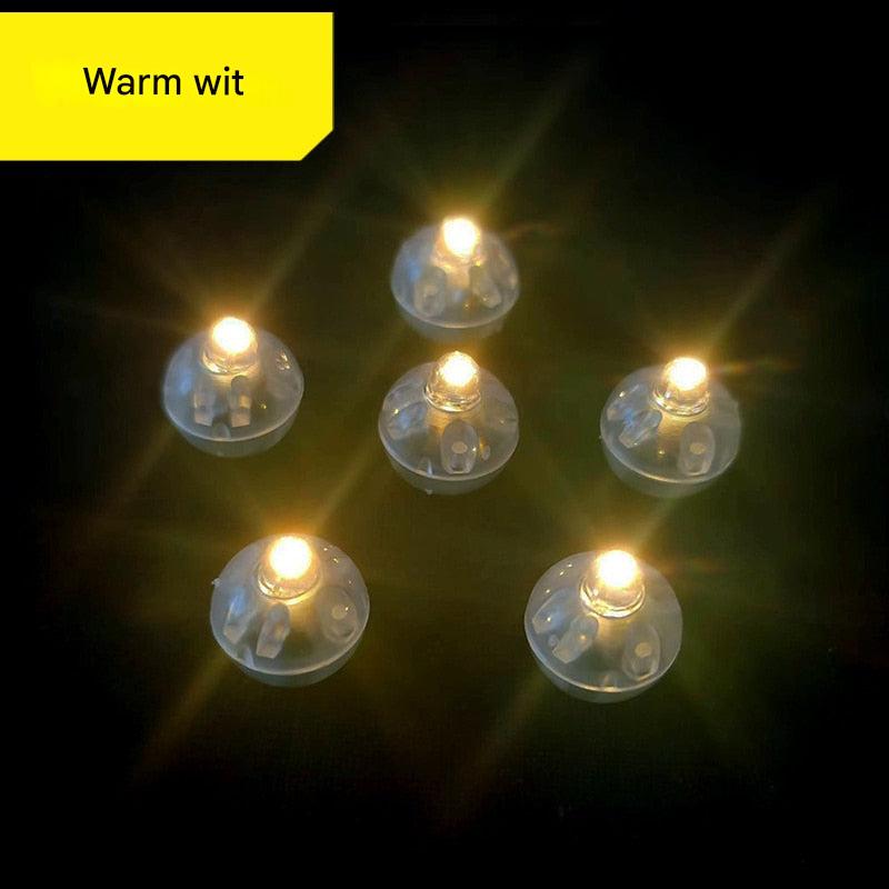 Petites lumières LED brillantes, idéales pour ballons lumineux ou décorations lors d'une fête d'anniversaire.