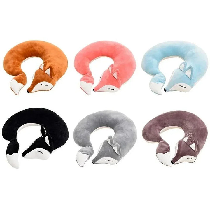 Coussin de cou voyage renard mignon pour enfants et adultes. Accessoire détente ergonomique, doux et supportant la nuque.