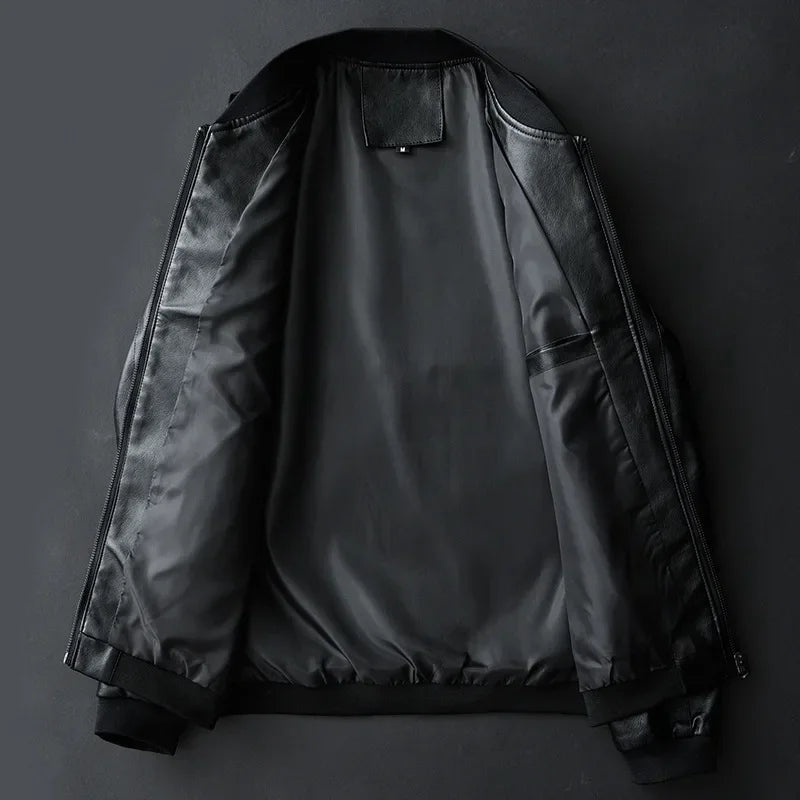 Veste blouson aviateur homme moderne, parfaite pour un look urbain décontracté et élégant. Mode masculine.