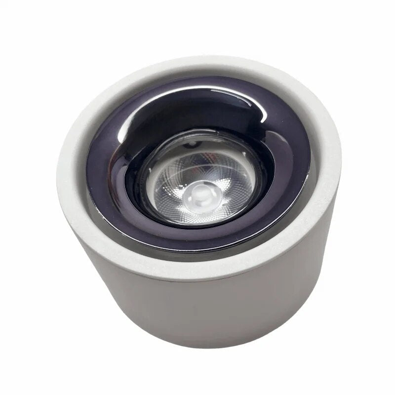 Spot LED moderne encastré en aluminium, design élégant pour plafond, éclairage intérieur de qualité.