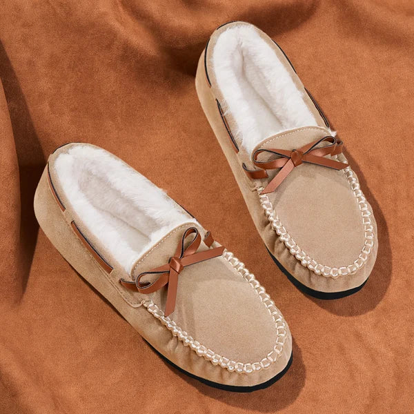 Mocassins LuxeStep élégants et polyvalents pour femme, en cuir suédé, apportent chic et confort à vos tenues d'automne.
