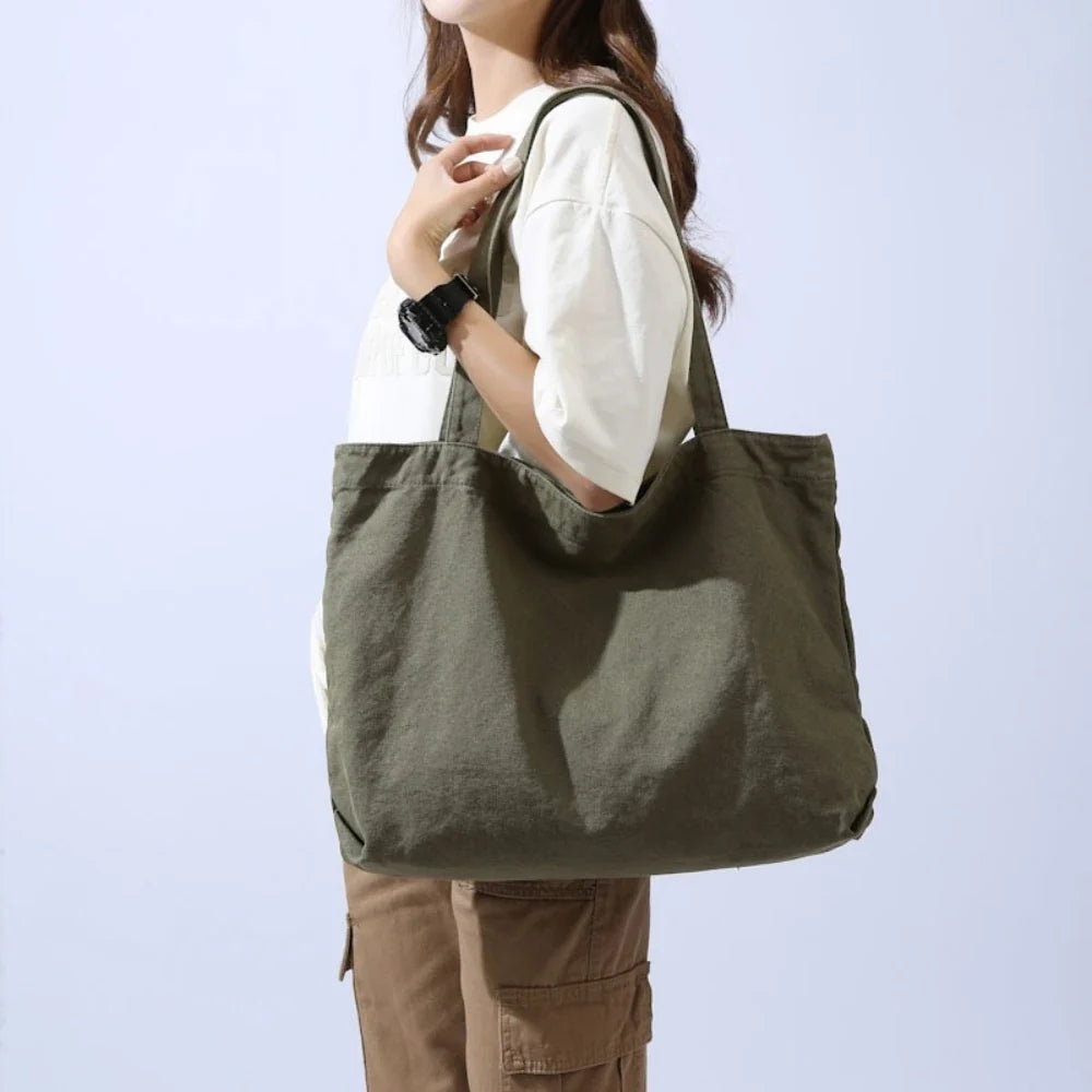 Sac cabas en coton pour femme, élégant et pratique. Accessoire mode spacieux idéal pour le quotidien.