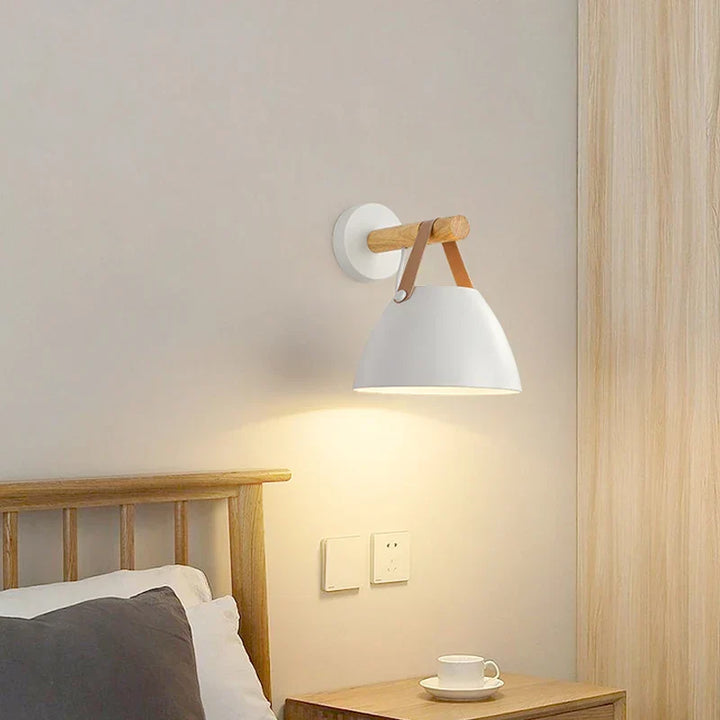 Applique murale LED SkandiShine, design scandinave minimaliste pour une décoration intérieure moderne et élégante.