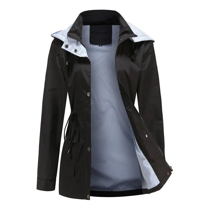 Élégant trench d'hiver pour femme, imperméable et polyvalent, parfait pour un look chic.