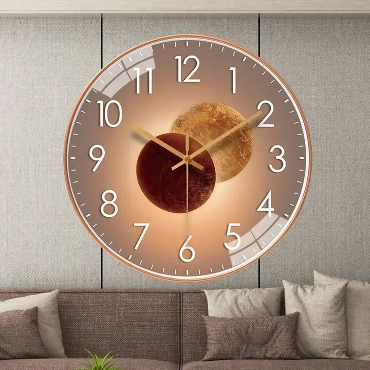 Horloge murale silencieuse classique, idéale pour salon, chambre, ou bureau. Design élégant en plastique ABS.