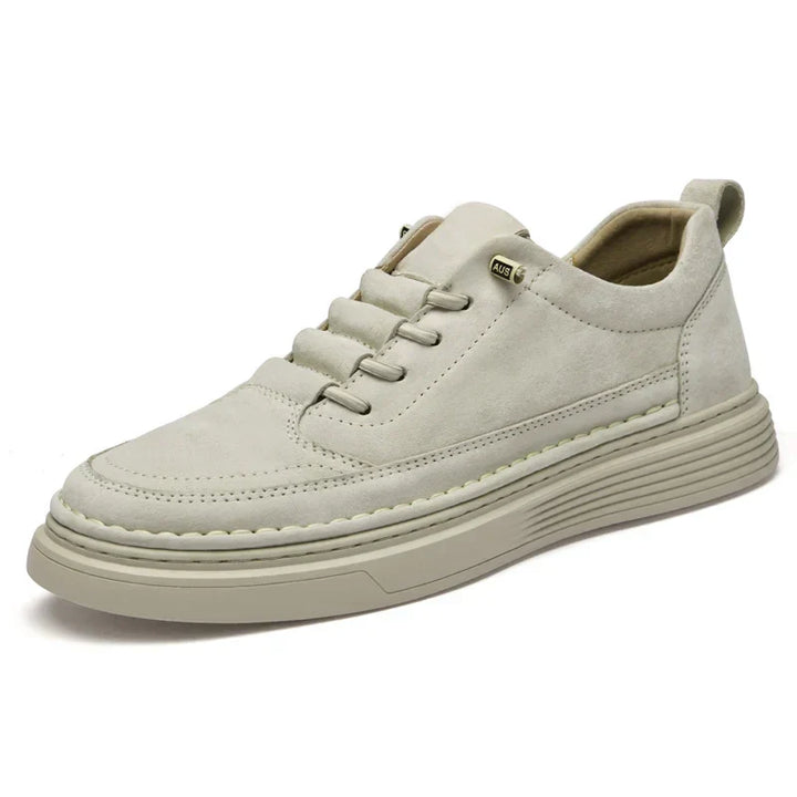 Chaussures casual hommes avec tige en maille respirante, assurant fraîcheur et confort.