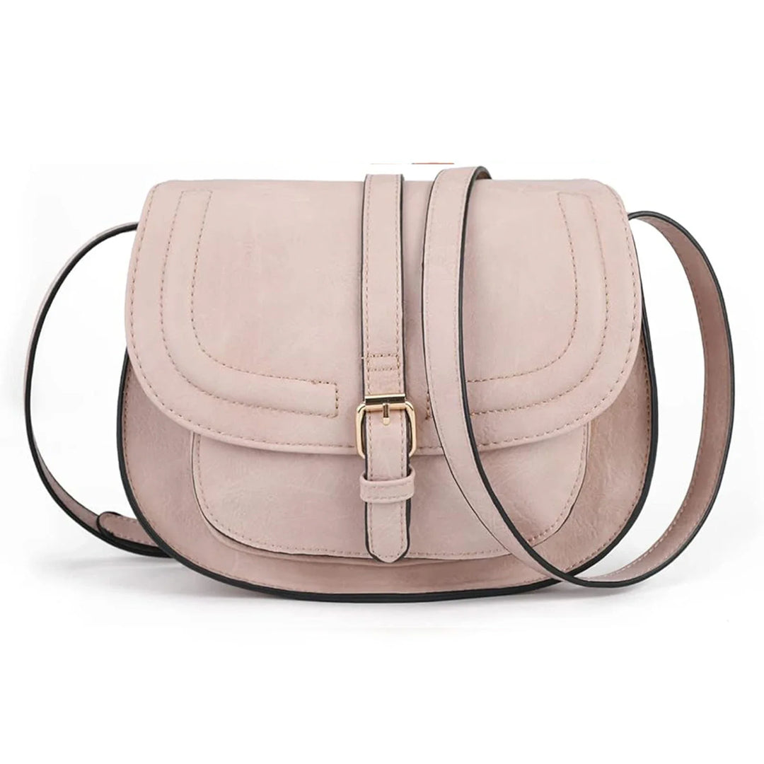 Sac bandoulière femme élégant avec rabat en cuir synthétique, parfait pour un look tendance.