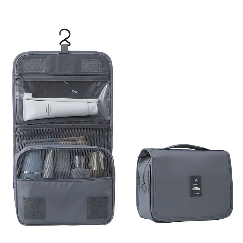 Trousse de toilette de voyage compacte et légère, parfaite pour votre sac de sport. Organisation facile.