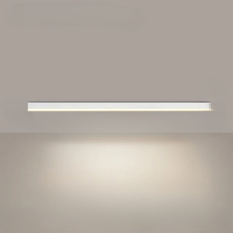 Luminaire LED de cuisine contemporain. Plafonnier élégant offrant une lumière de qualité.