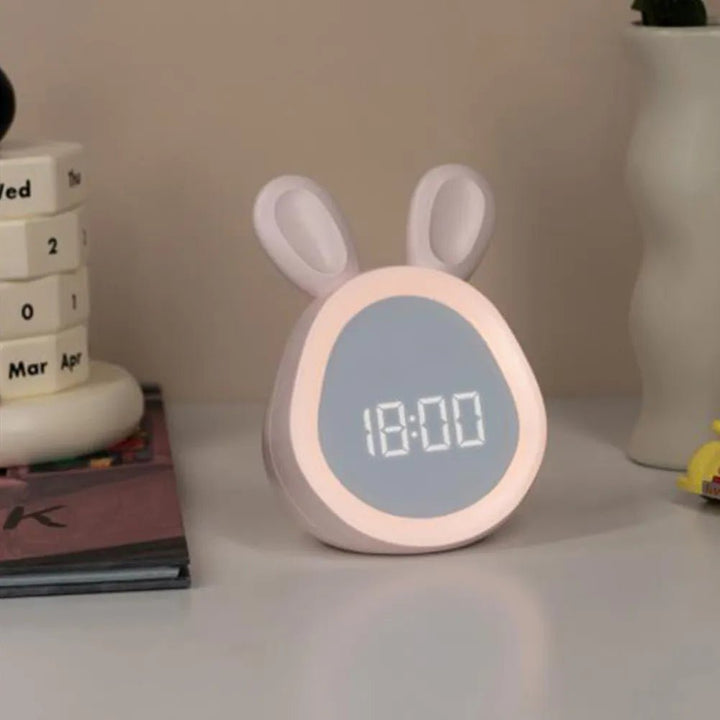 Cadeau enfant: réveil lapin LED rechargeable, veilleuse douce. Parfait pour la chambre d'enfant.