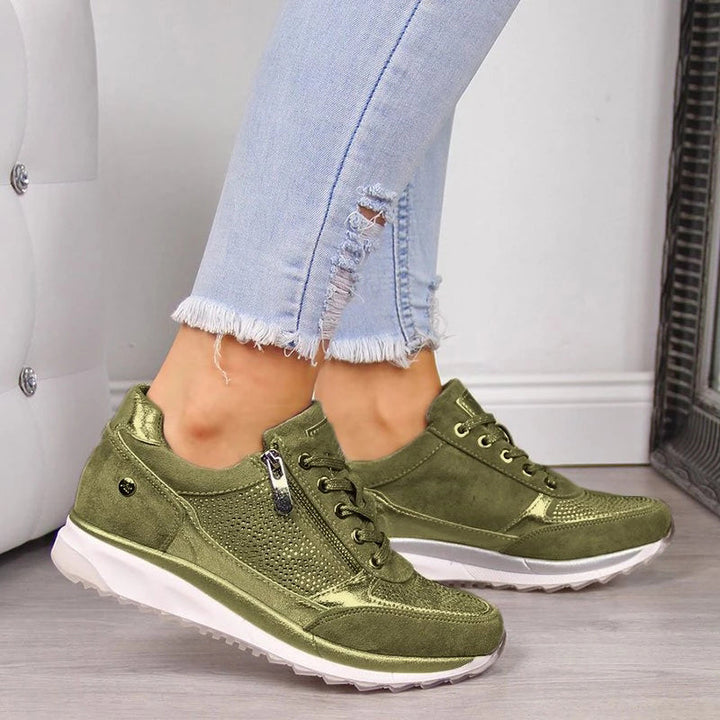 Chaussures confortables et légères pour femme, idéales pour le quotidien actif et un soutien des pieds.