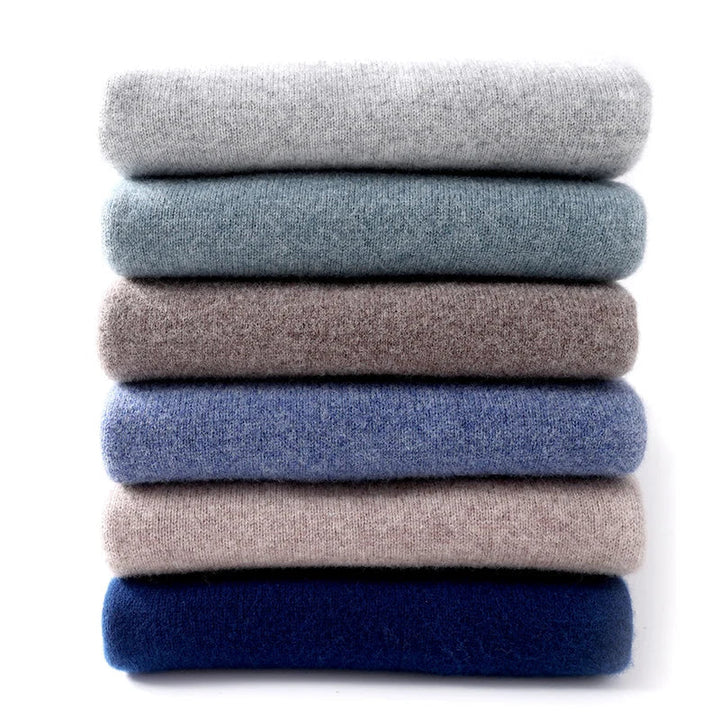 Pull en laine mérinos pour homme, essentiel pour un style hivernal chic et confortable.