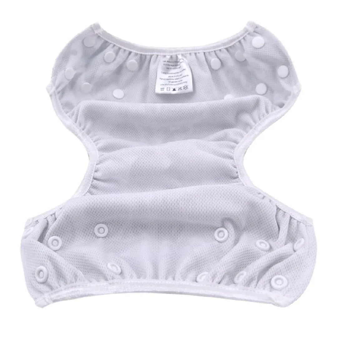 Couche de bain bébé souple et réutilisable, confort maximal garanti à la plage ou à la piscine.