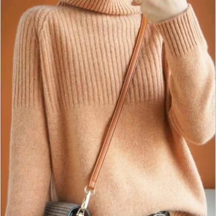 Pull col roulé femme, tricot côtelé ultra doux, élégant et confortable pour l'hiver moderne.