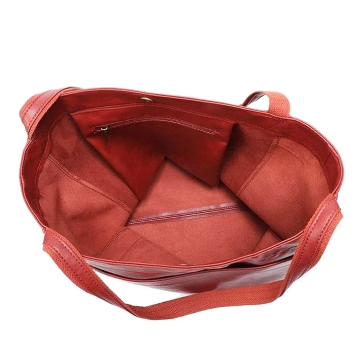 Intérieur spacieux du sac à main femme grand cabas. Idéal pour organiser affaires de travail et personnelles.