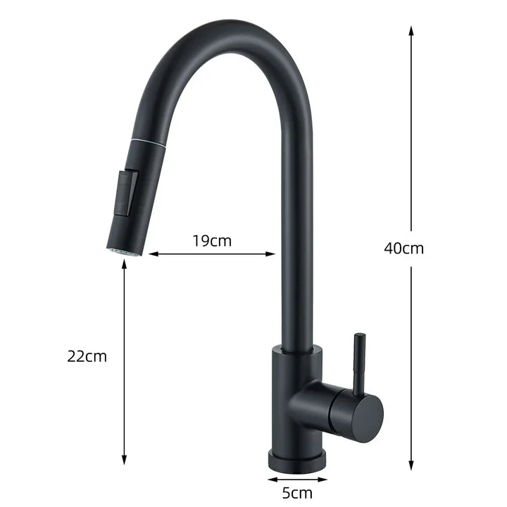 Mitigeur de cuisine tactile or, avec douchette extensible pour un usage facilité et un design élégant.