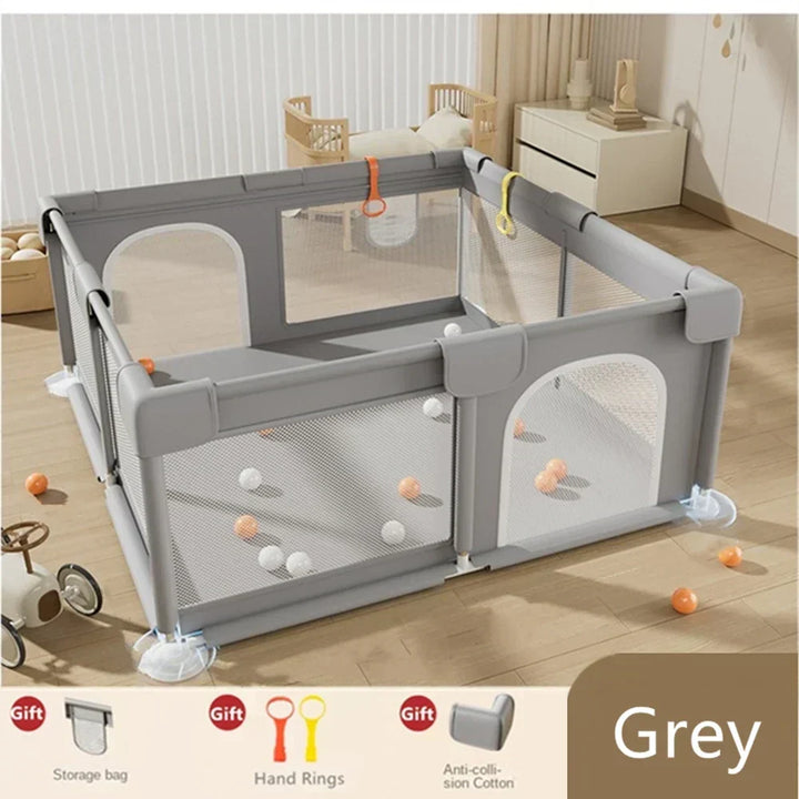 Parc bébé pliable avec porte, idéal pour la sécurité enfant et l'aire de jeu des tout-petits.