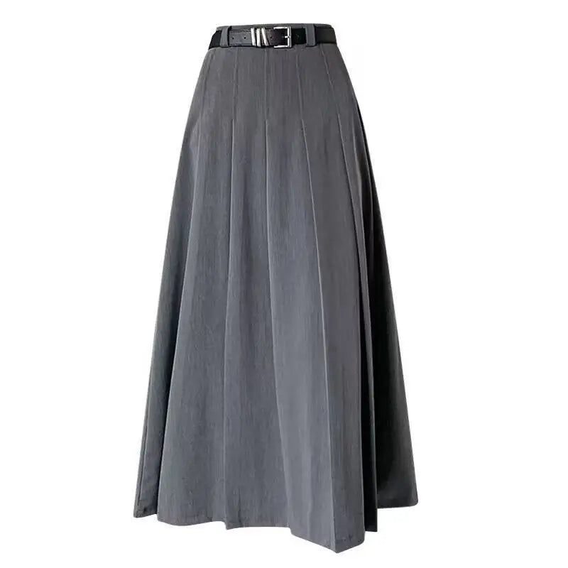 Jupe plissée midi femme, style élégant et moderne, parfaite pour mode printemps-automne.