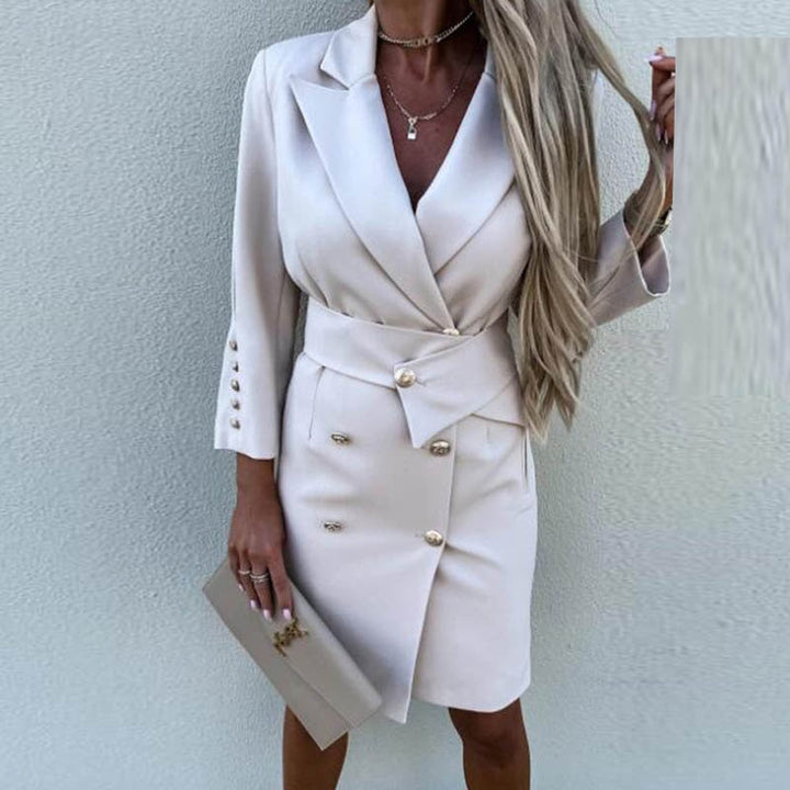 Robe blazer femme élégante, style chic pour bureau ou soirée. Robe polyvalente à double boutonnage, look professionnel tendance.