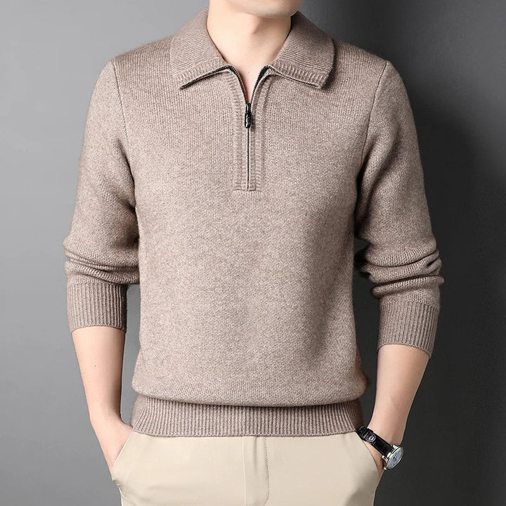 Pull demi-zip en maille fine pour homme, parfait pour un look élégant et confortable en saison froide.