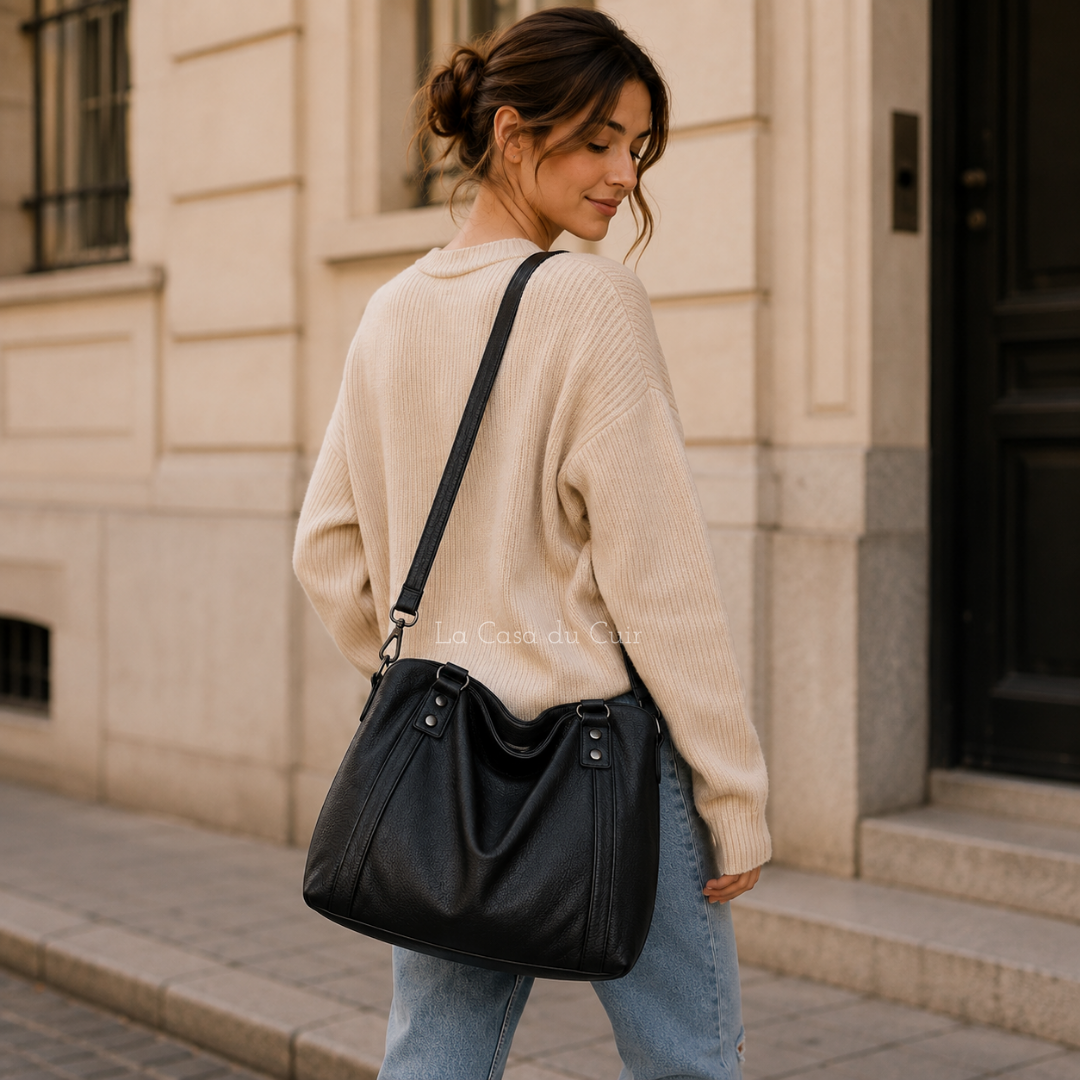 Sac femme chic à l'épaule, polyvalent, idéal pour le quotidien.