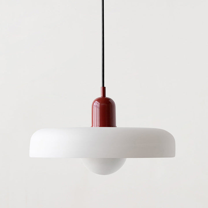 Lampe suspendue Bauhaus en verre coloré, éclairage moderne et vibrant pour votre salon.