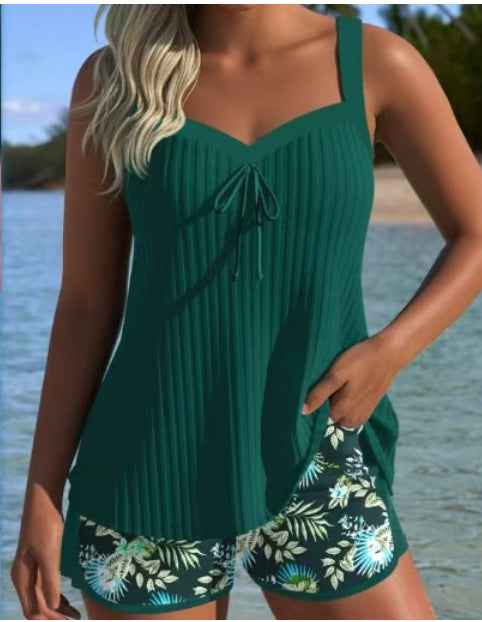 Maillot de bain tankini femme imprimé floral vibrant, confortable pour l'été à la plage.