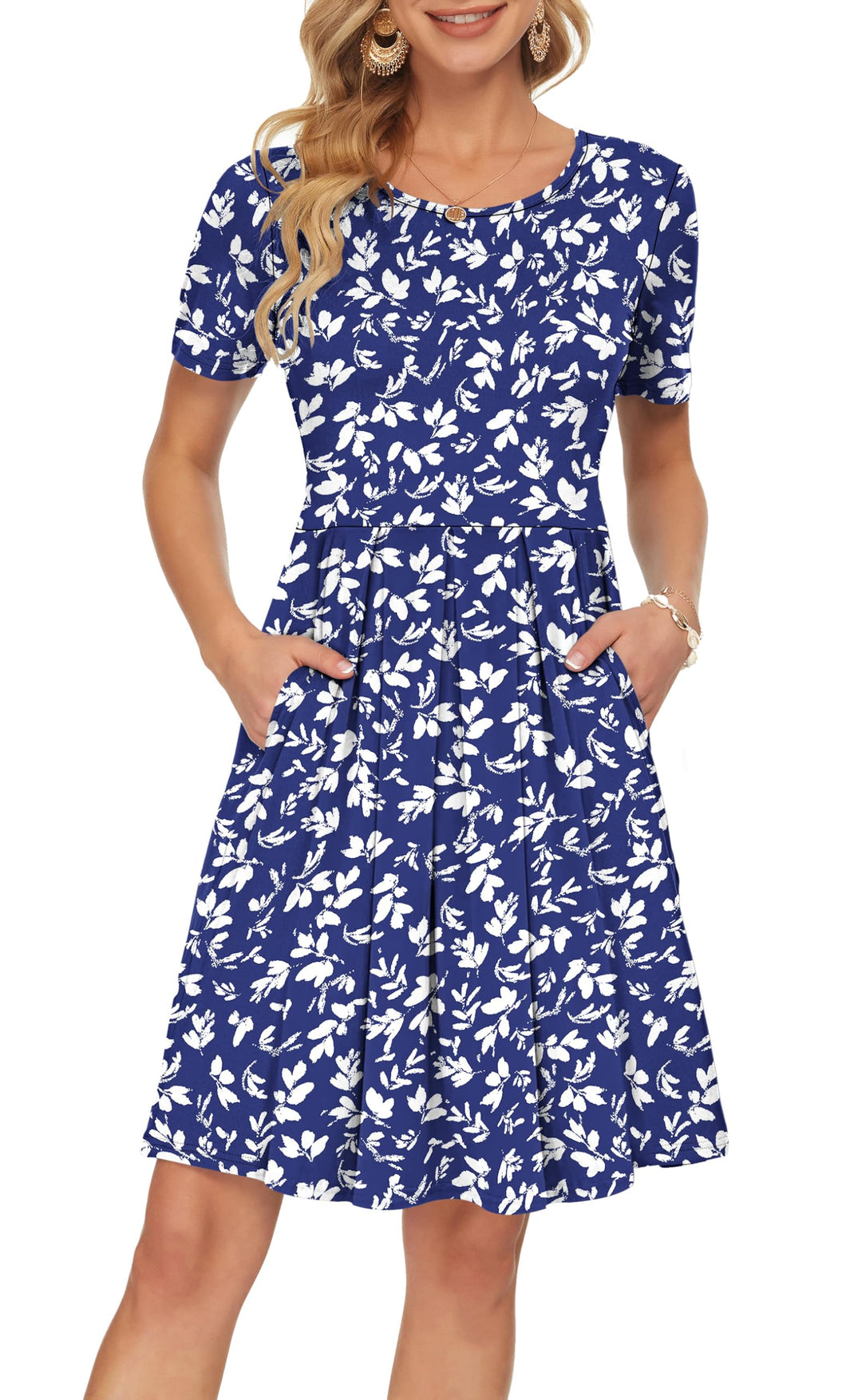 Robe élégante et décontractée Sylphine, ample, plissée, longueur genou, pour femme.