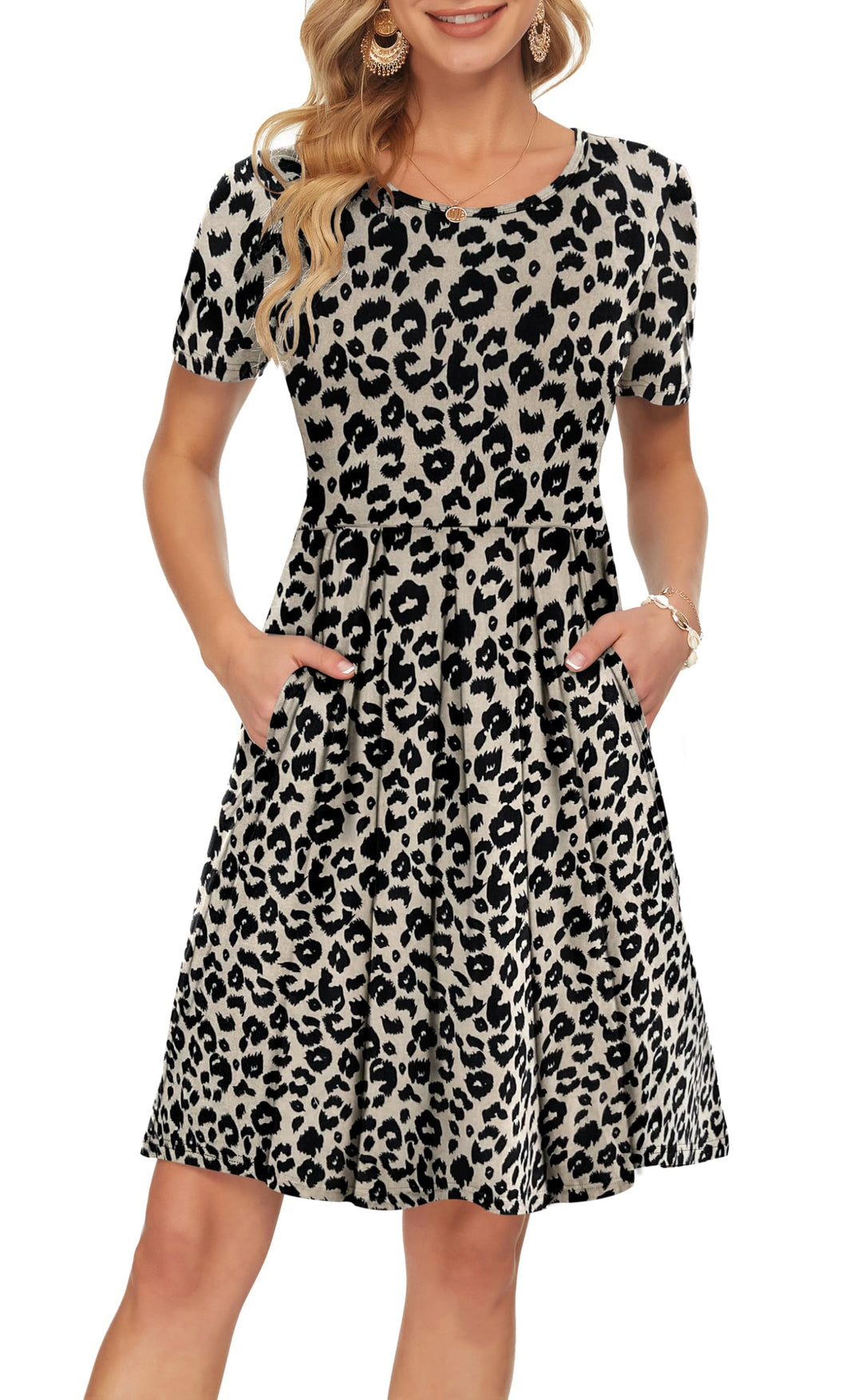 Robe polyvalente femme Sylphine, plissée, manches courtes, poches, parfaite pour toute occasion.