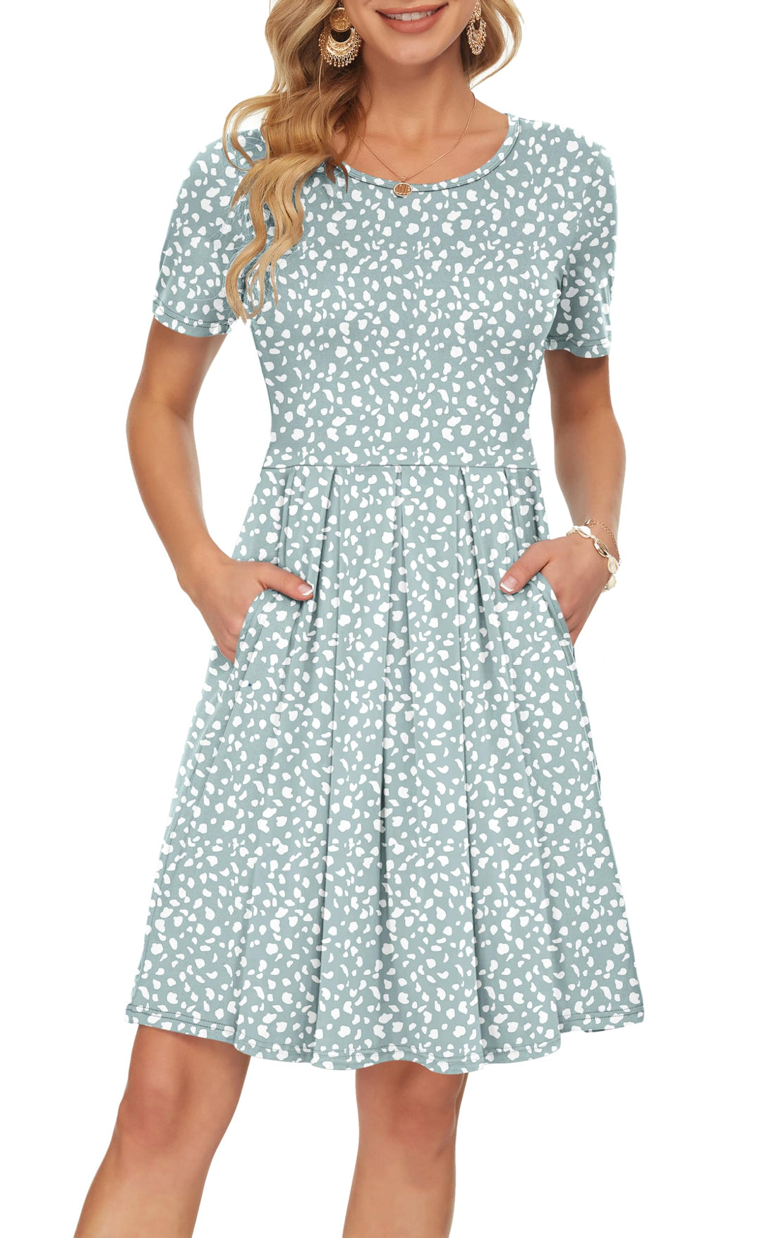 Robe de jour femme Sylphine, ample, plissée, avec poches, manches courtes, style polyvalent.