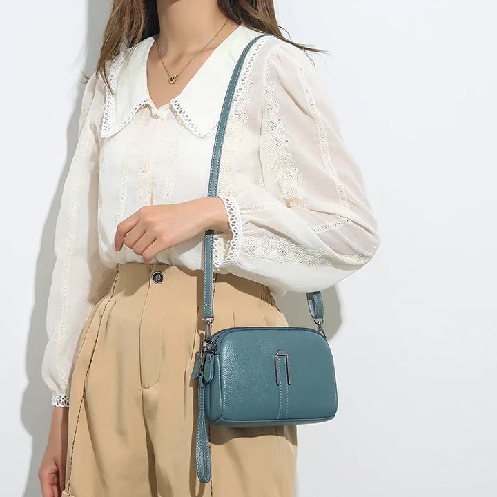 Sac bandoulière bleu pour femme, accessoire mode luxe en cuir PU. Idéal pour un style élégant et organisé au quotidien.