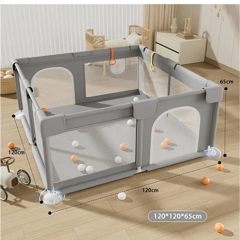 Aire de jeu évolutive pour bébé, parc sécurisé stimulant motricité et éveil du tout-petit.