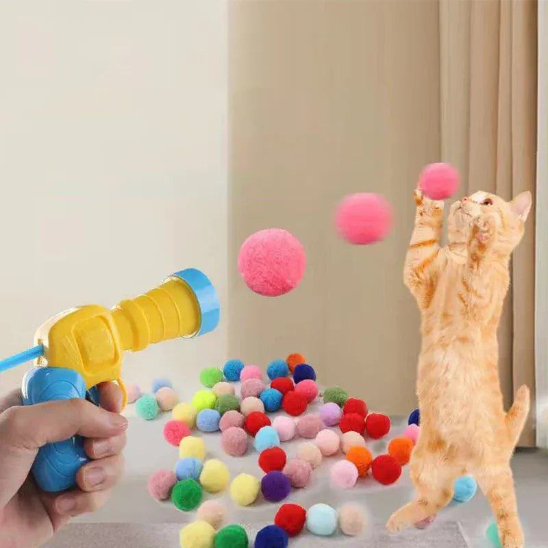 Jouet balle pompon, excellent pour l'exercice physique et la stimulation mentale des chats actifs.