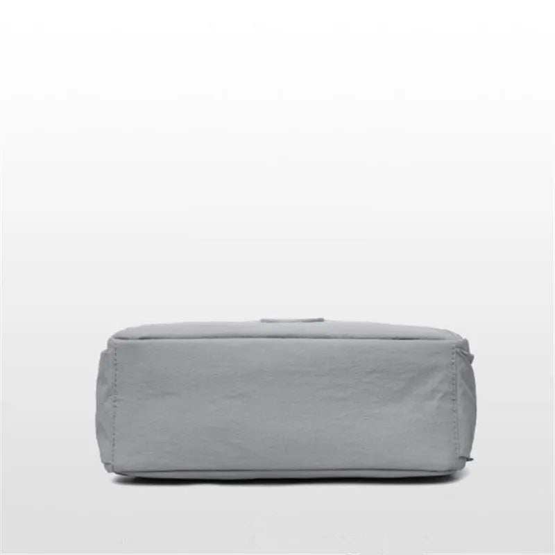 Sac bandoulière besace polyvalent pour femme, léger et pratique, idéal pour toutes vos activités.